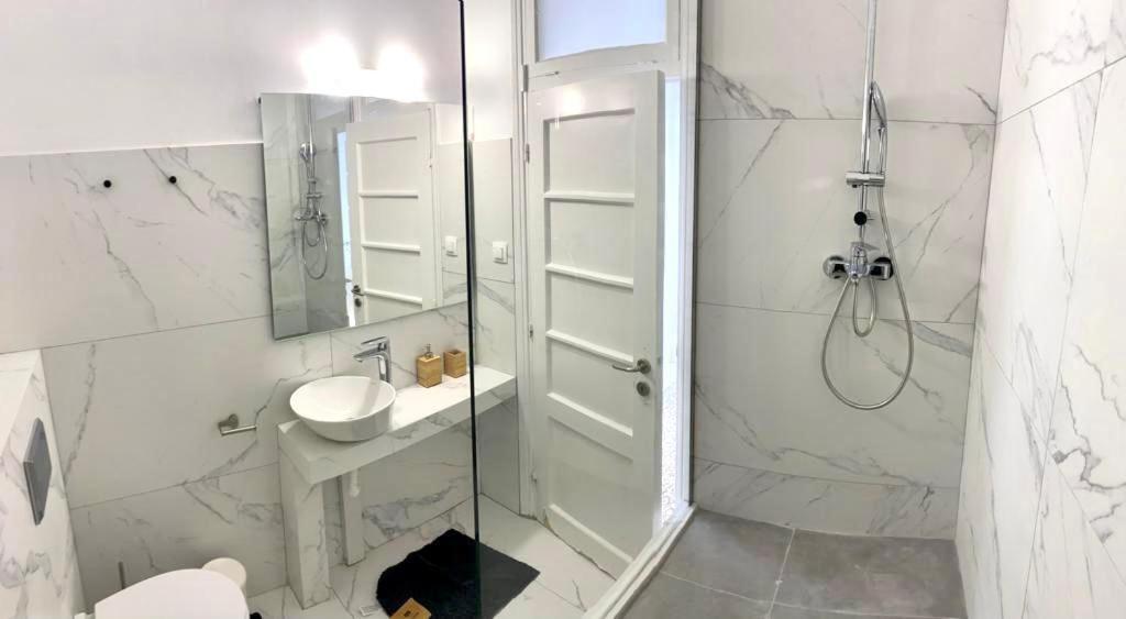 Modern 3Br Maisonette With Garden 10 Min From Acropolis Atenas Exterior foto